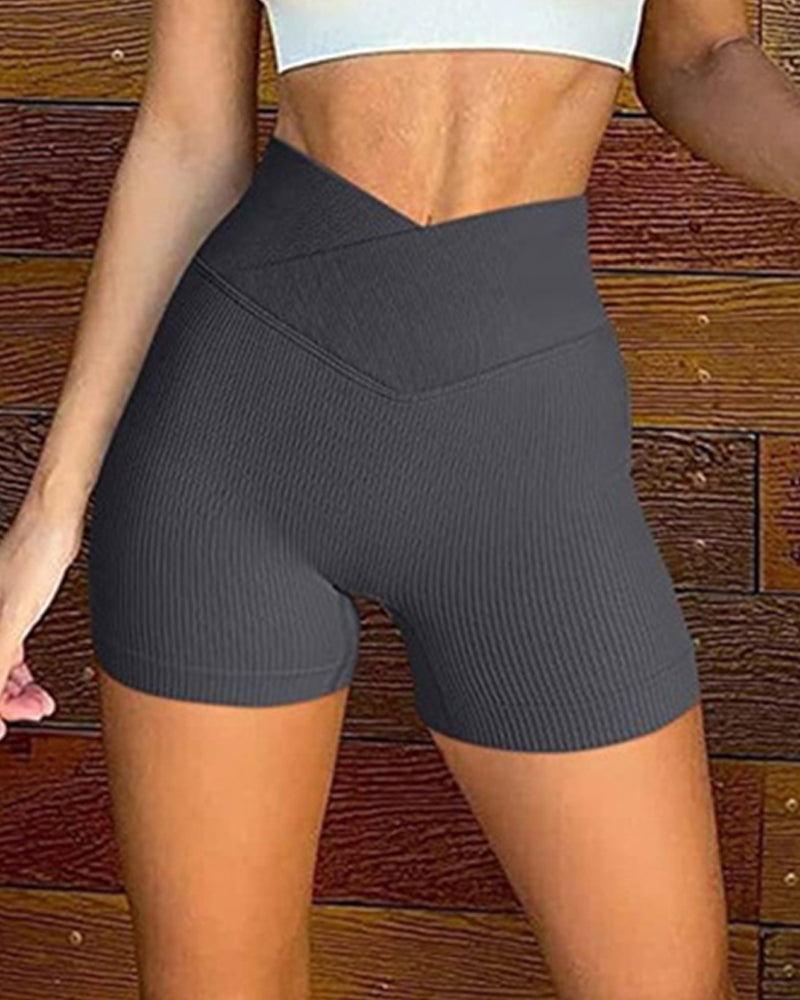 Ribbed V-Waist Elastic Yoga Shorts - Slim Fit Workout Leggings
