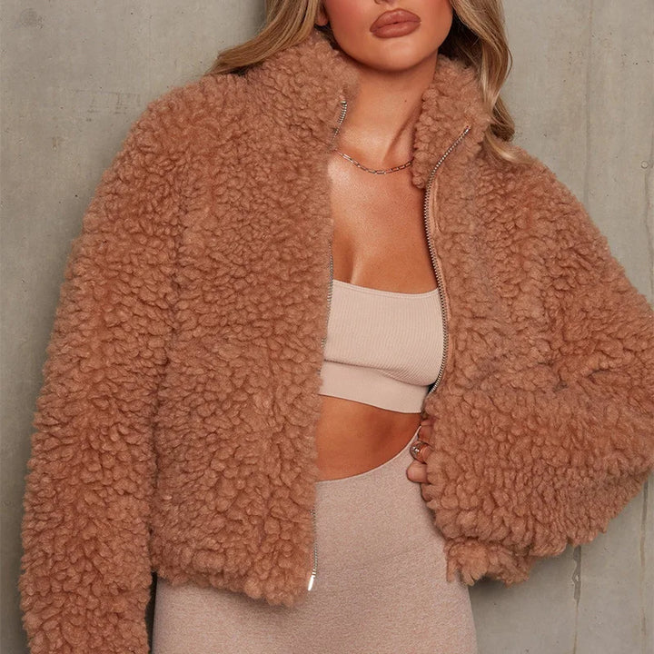 Short lambswool coat