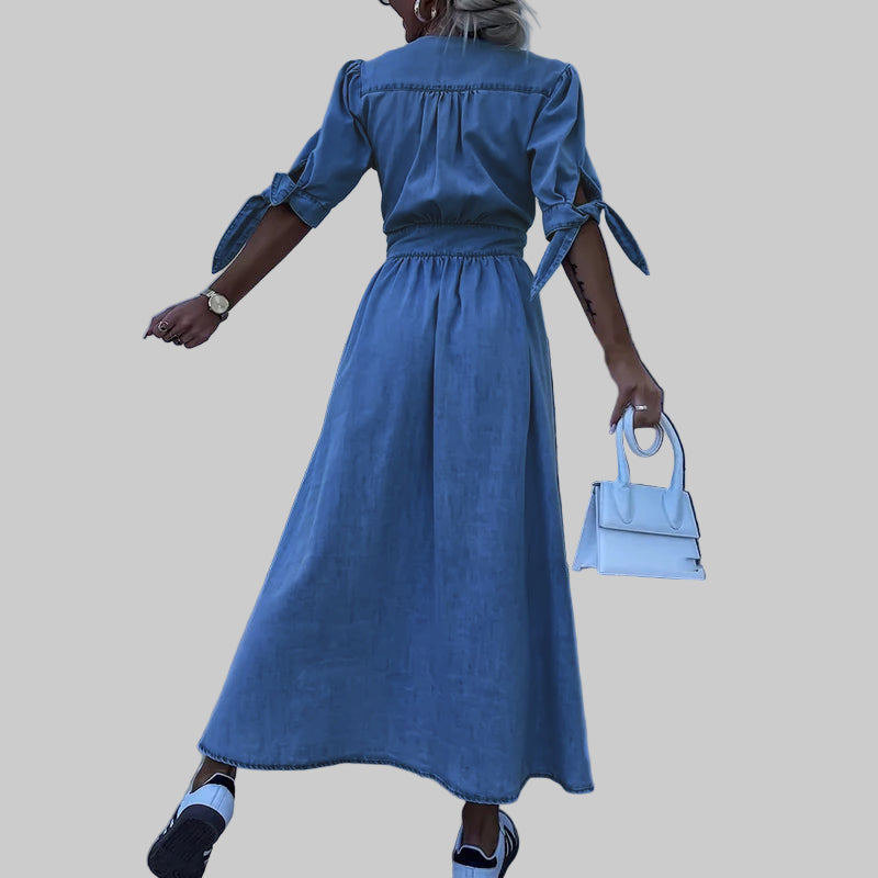 Graceful Maxi Dress with Flowing Silhouette