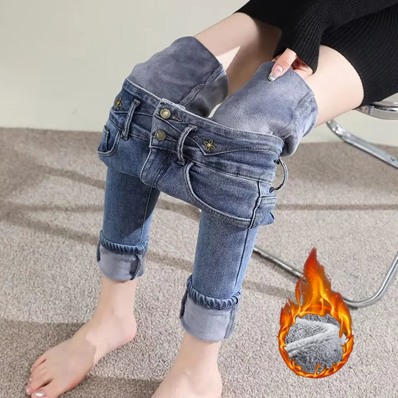 Chic Plush Thermal Straight Winter Jeans