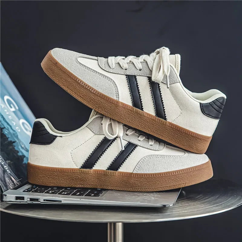 Lightweight Retro Lace-Up Shoes