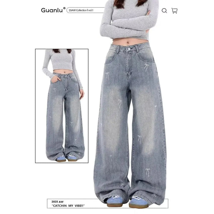 Bow embroidered straight jeans