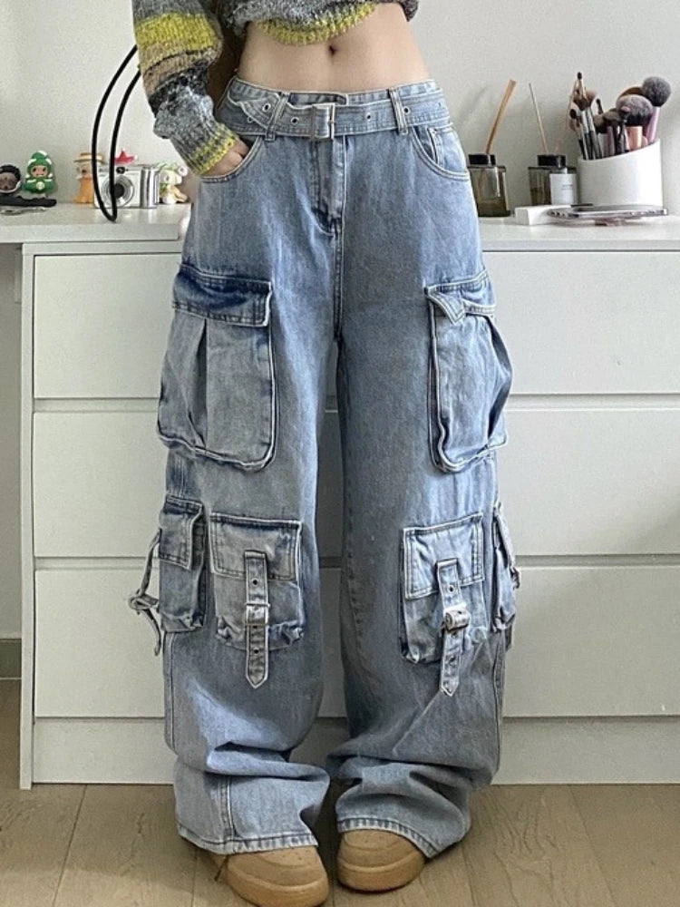 Trending Oversized High-Waist Cargo Jeans