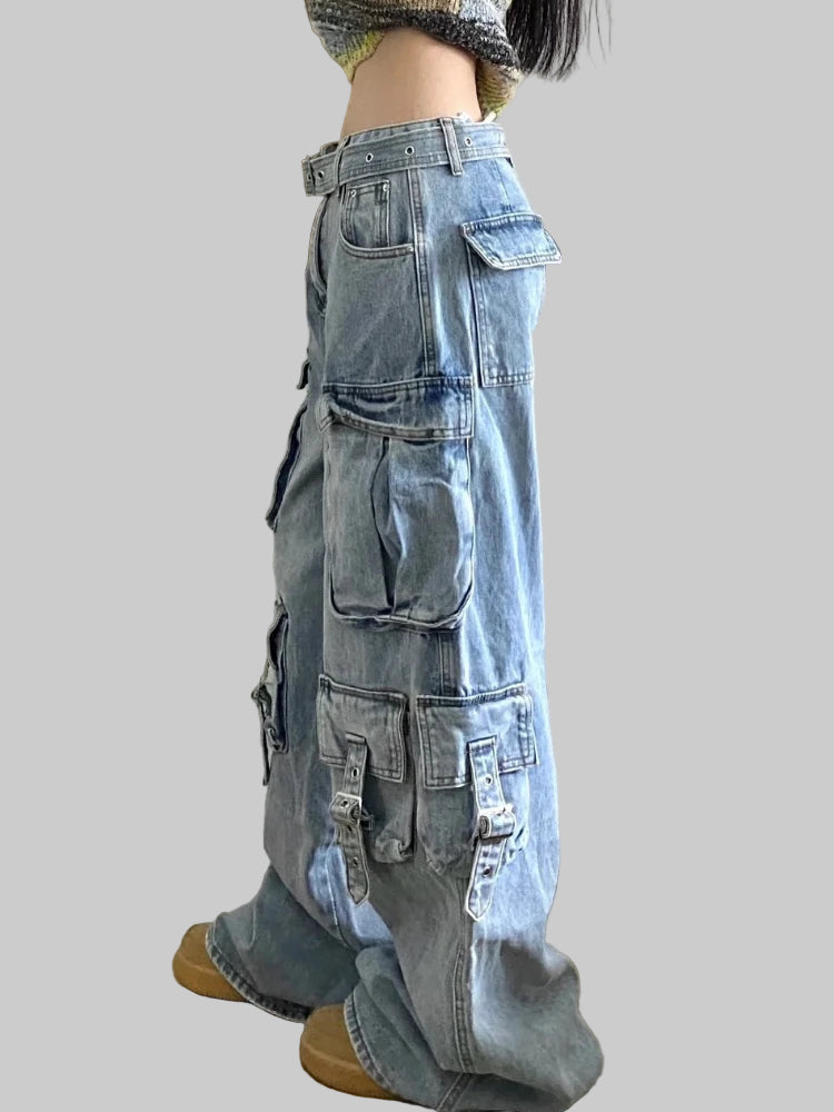 Trending Oversized High-Waist Cargo Jeans