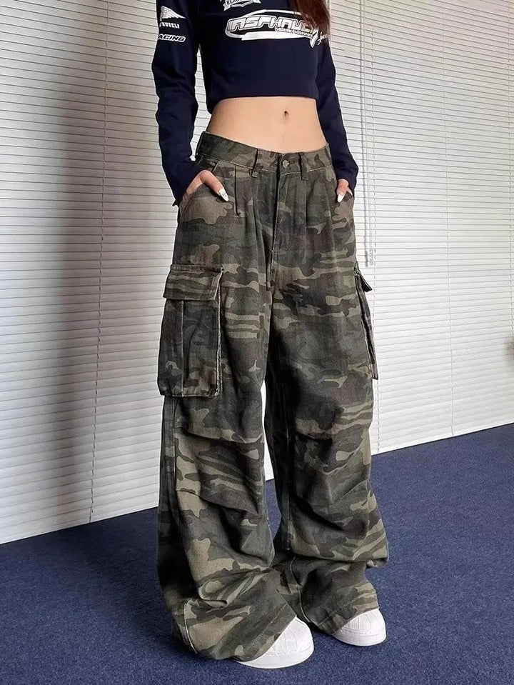 Trendy Oversized Camouflage Pleated Cargo Pants