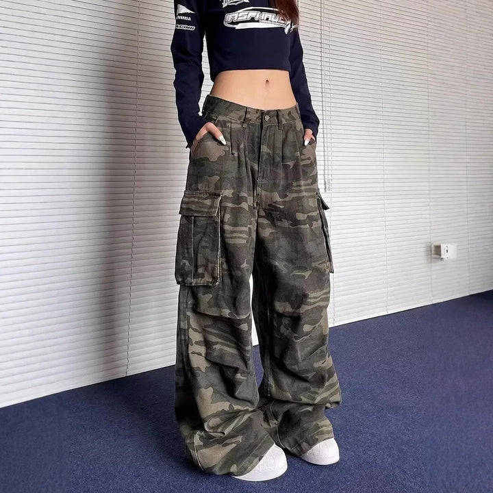 Trendy Oversized Camouflage Pleated Cargo Pants