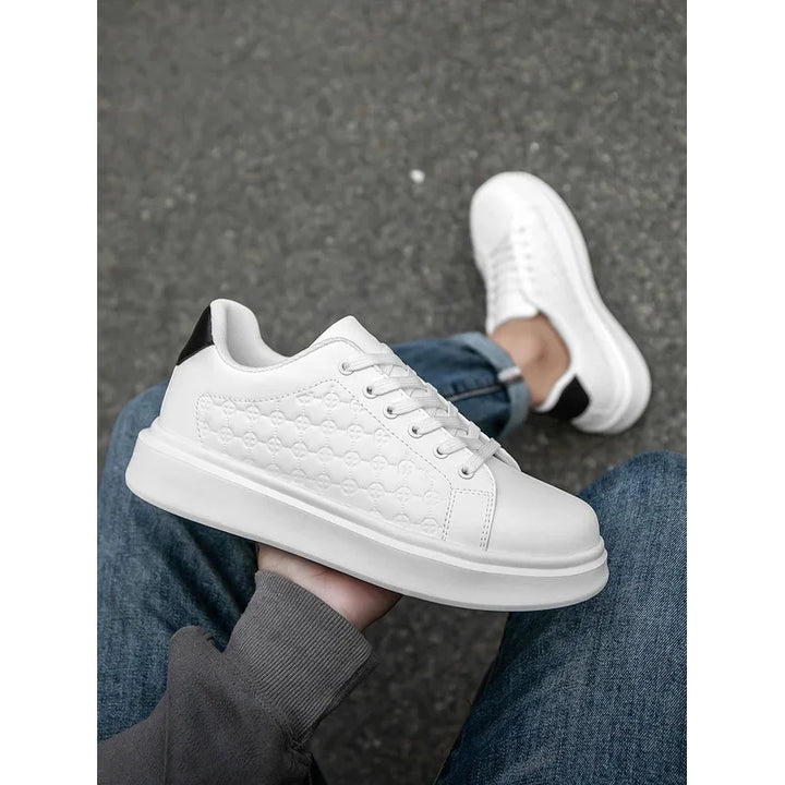 Classic Low-Top Skate Sneakers