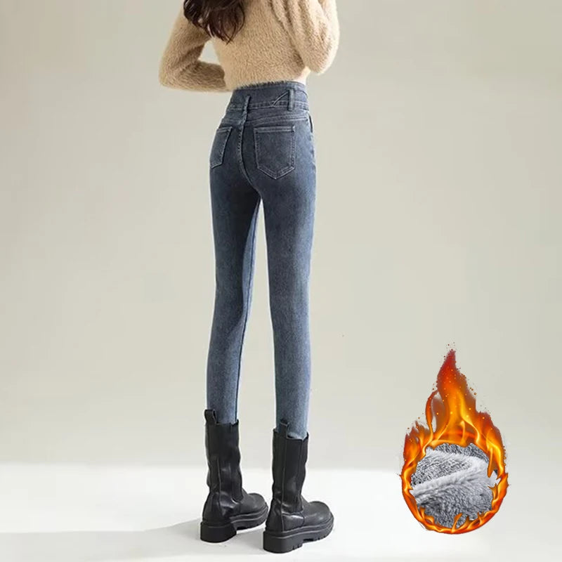 Chic Plush Thermal Straight Winter Jeans