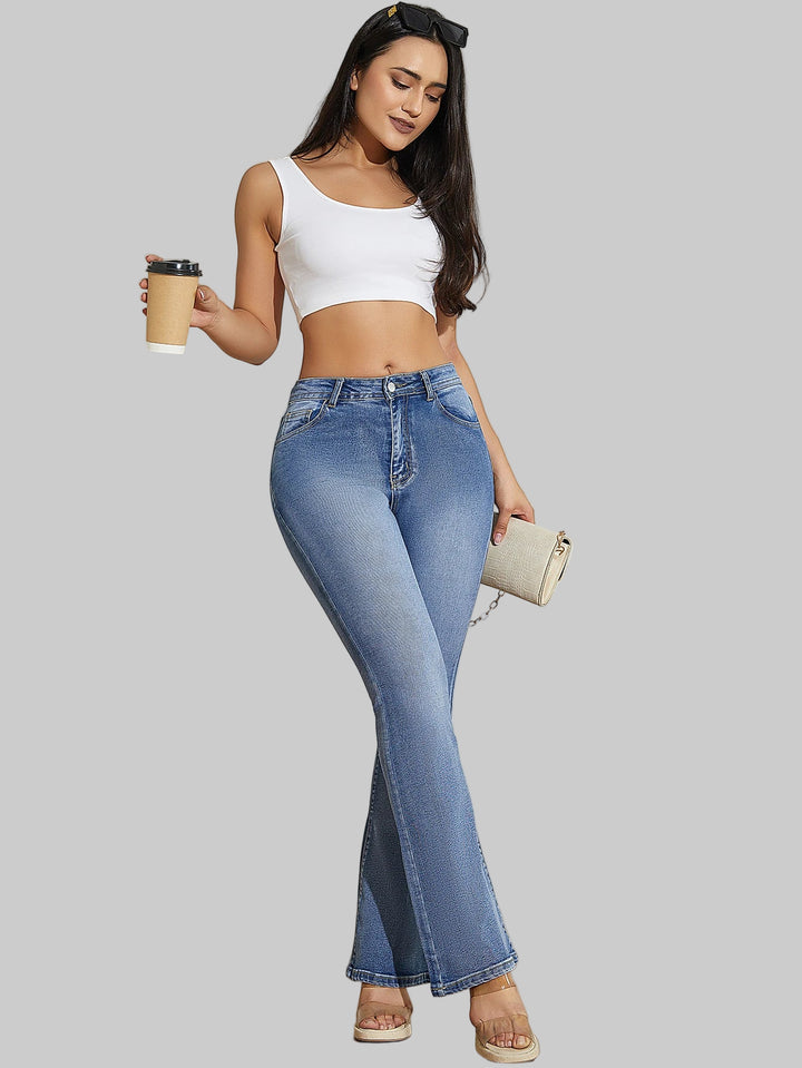 Heart-Shaped Pocket Straight Leg Mid-Rise Jeans