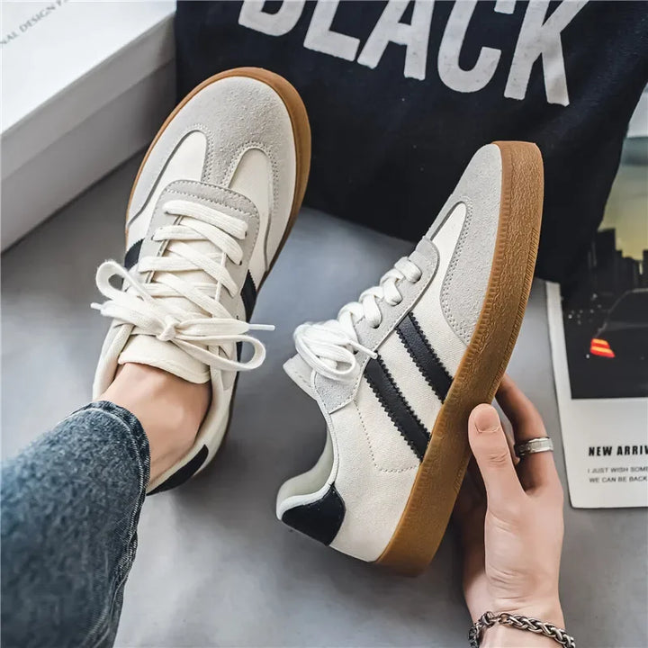 Lightweight Retro Lace-Up Shoes