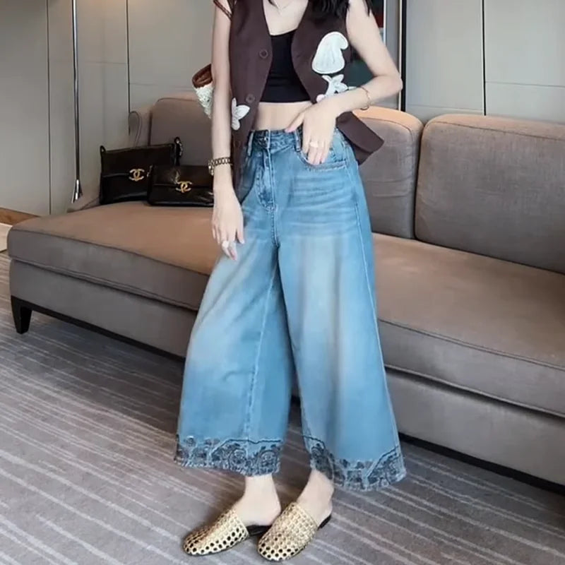 Must-Have Retro Style! Light Blue Wide-Leg Denim Jeans with Stunning Embroidery