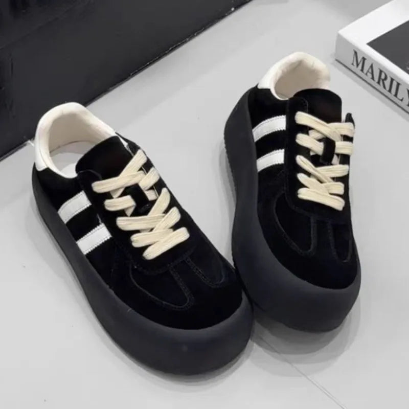 Casual Lace-Up durable vulcanized Sneakers