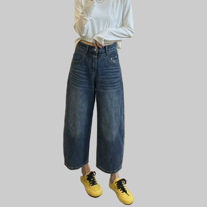 Retro Fashion with wide-leg denim Jeans