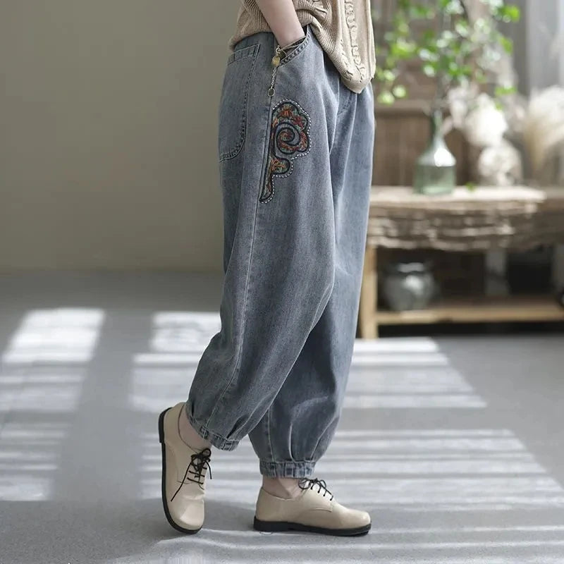 High-Waisted Embroidered Patch Loose Jeans