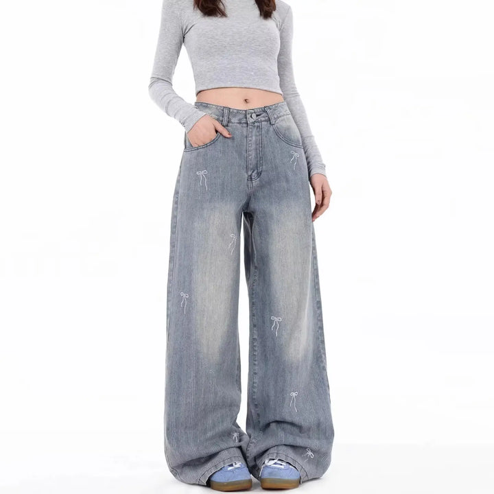 Bow embroidered straight jeans