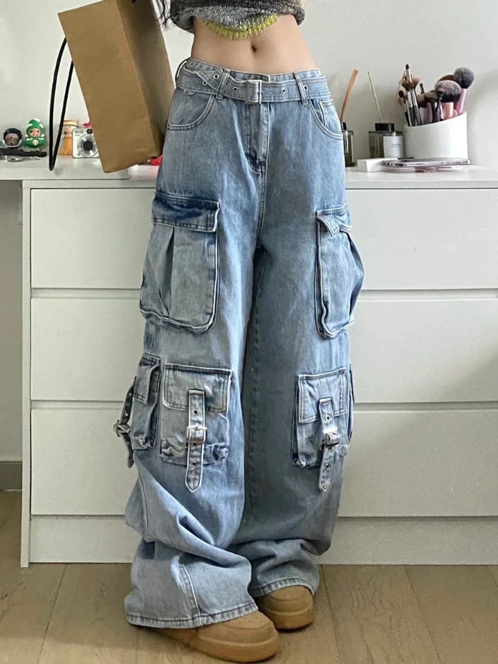 Trending Oversized High-Waist Cargo Jeans