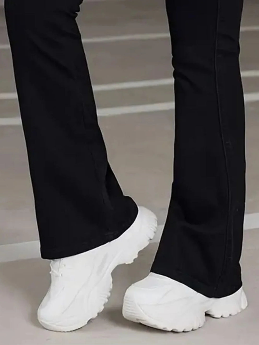 Vintage-Inspired High-Waist Goth Flare Jeans