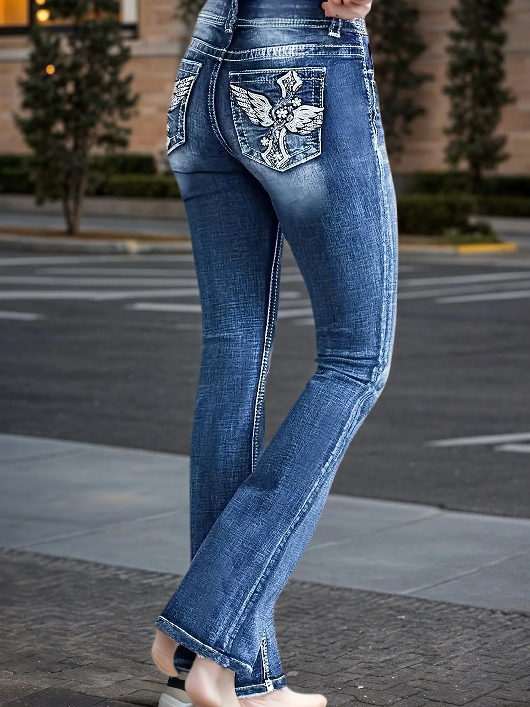 High-Waisted Embroidered Elastic Jeans