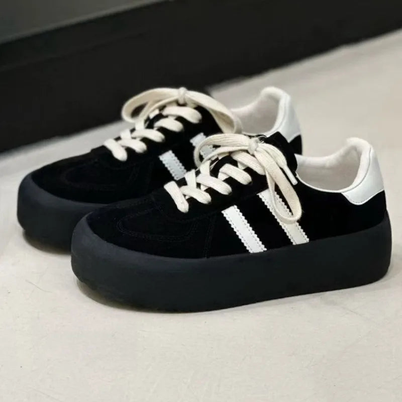 Casual Lace-Up durable vulcanized Sneakers