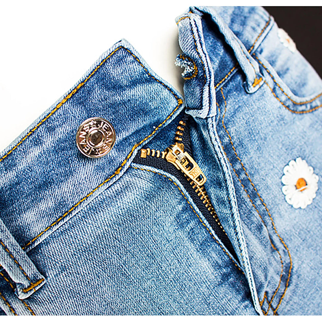 Chic Women's Daisy Embroidered Flared Denim Pants