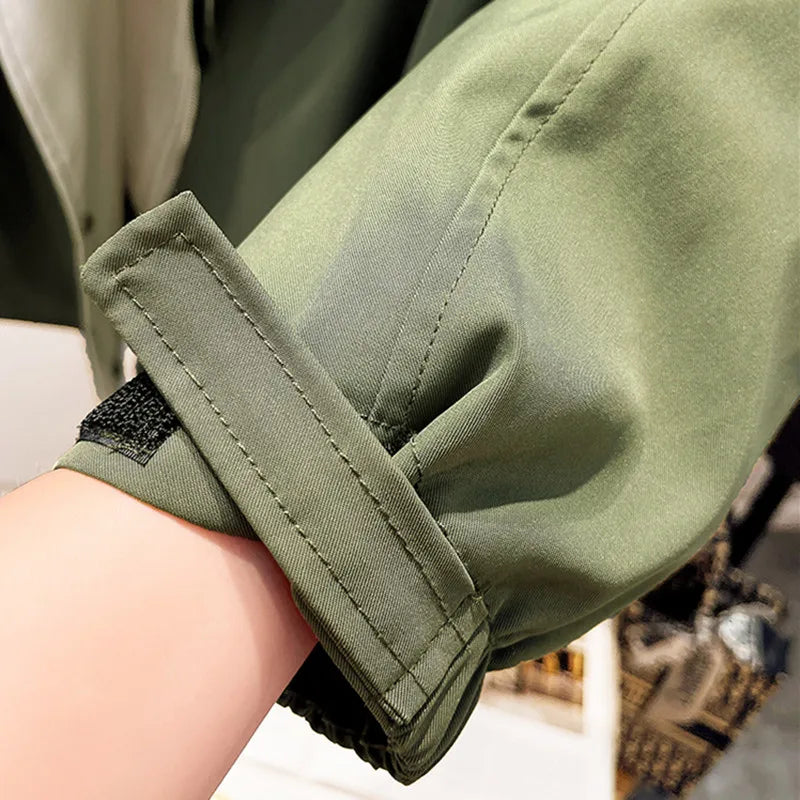 Stylish Jacket with Weather and Wind Resistance