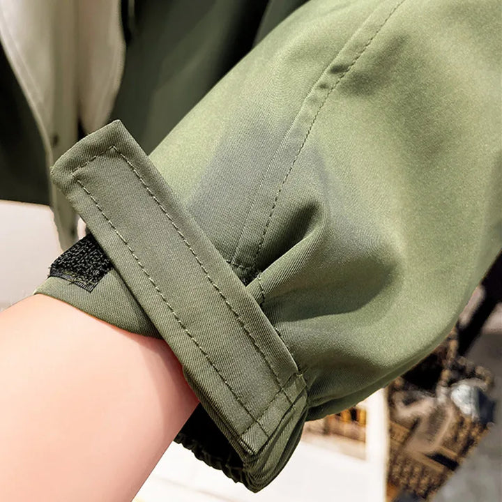 Stylish Jacket with Weather and Wind Resistance